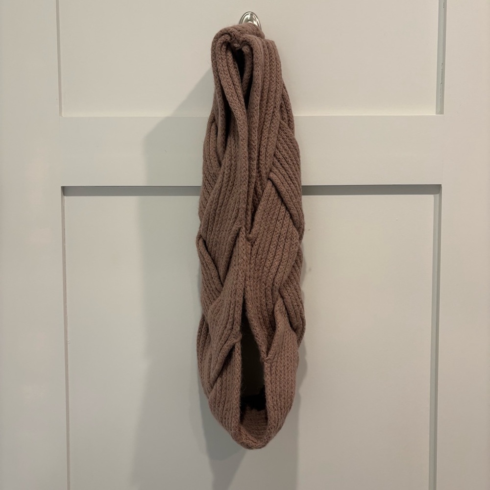 Comptoir des Cotonniers Cable Knit Infinity Scarf